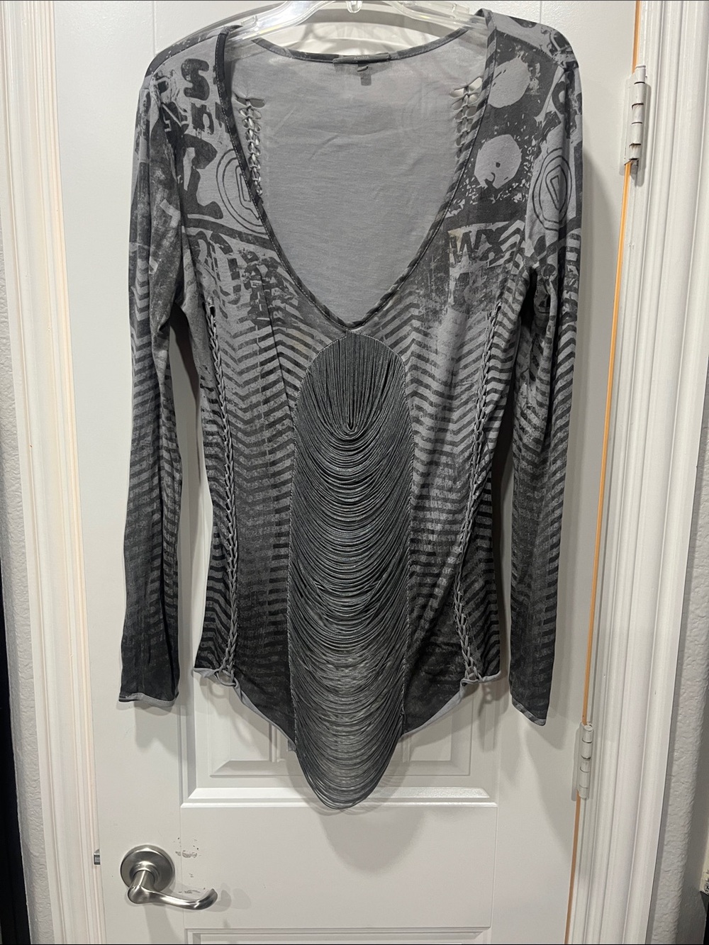 Anama Gray Long-Sleeve Shredded V-Neck Draped Front Top